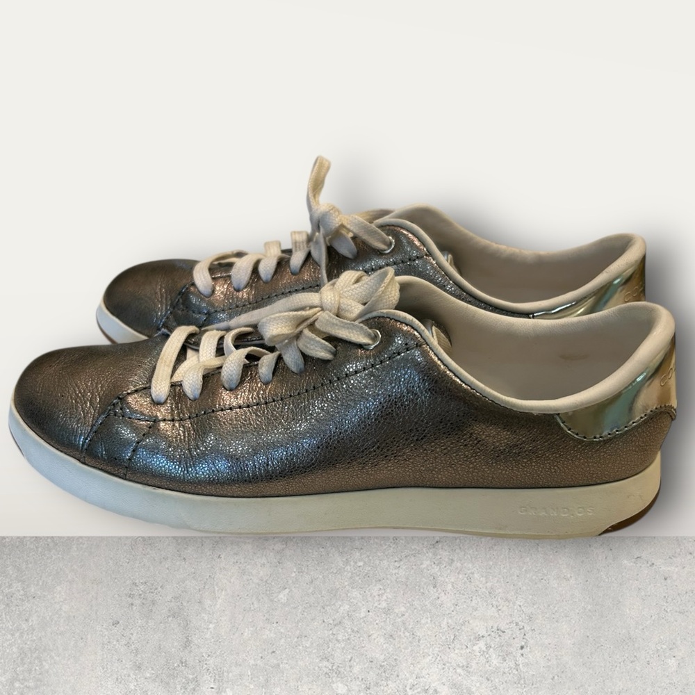 Cole Haan Grandpro Tennis Shoe Metallic Silver Leather Lace Up, Sz 8.5 - Picture 2 of 15